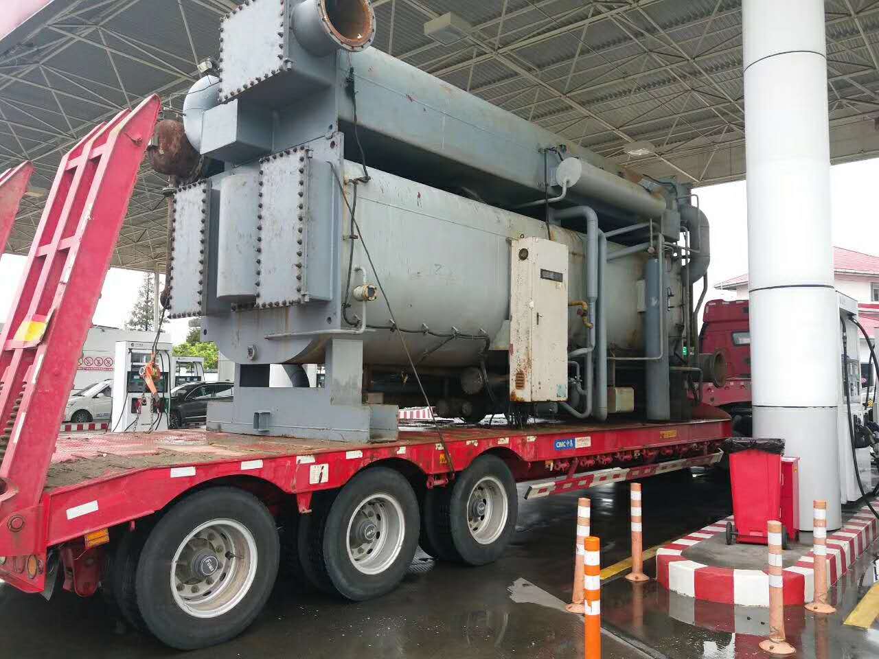 成功收購新疆烏魯木齊地窩堡國際機(jī)場兩臺(tái)約克離心式冷水機(jī)組