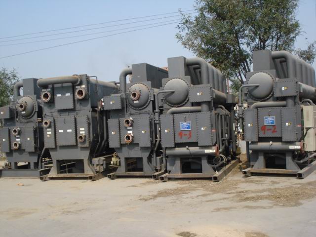 成功收購上海浦東陸家嘴中銀大廈3臺(tái)1000冷噸約克中央空調(diào)